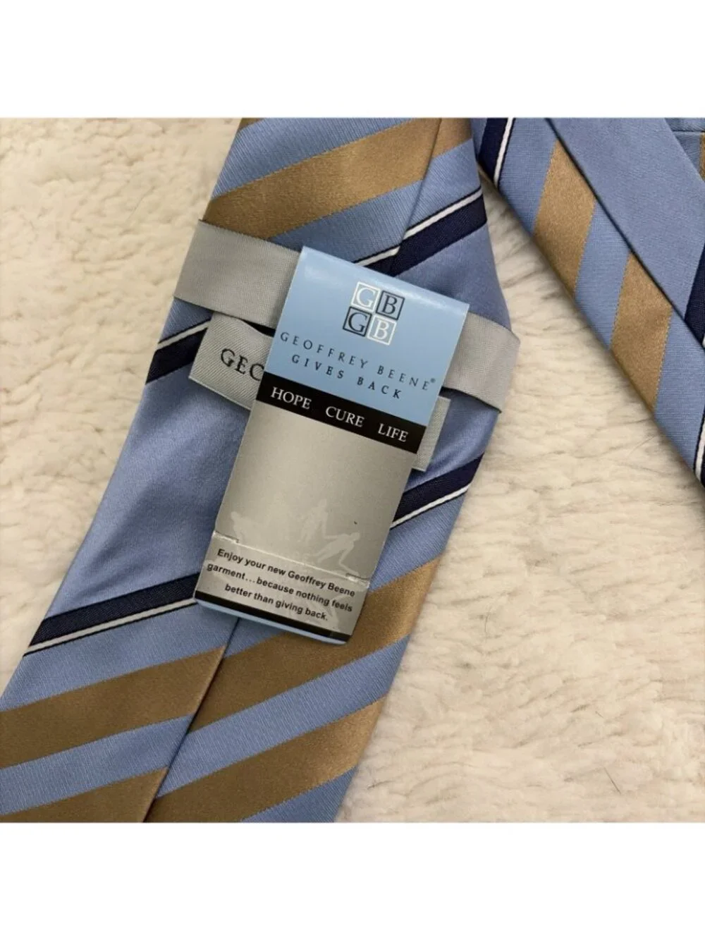 Geoffrey Beene Men’s NWT Blue Striped Neck Tie 100% Silk Preppy Classic